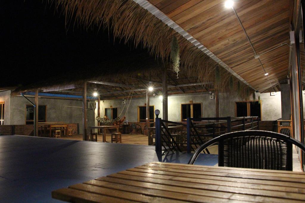 The Noi Guest House & Restaurant Κο Λίπε Εξωτερικό φωτογραφία